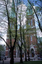 helsinki_chiesa.jpg (46480 byte)