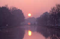 pavia_naviglio.jpg (20075 byte)