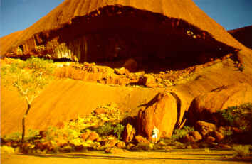 ayers_rock_squalo.JPG (15676 byte)