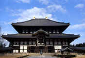 nara_tempio.jpg (53496 byte)