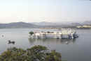 udaipur_palazzo.jpg (48332 byte)