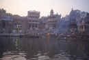 vara_ghat_cremaz.jpg (51443 byte)