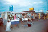 tahiti_roulottes.jpg (9325 byte)